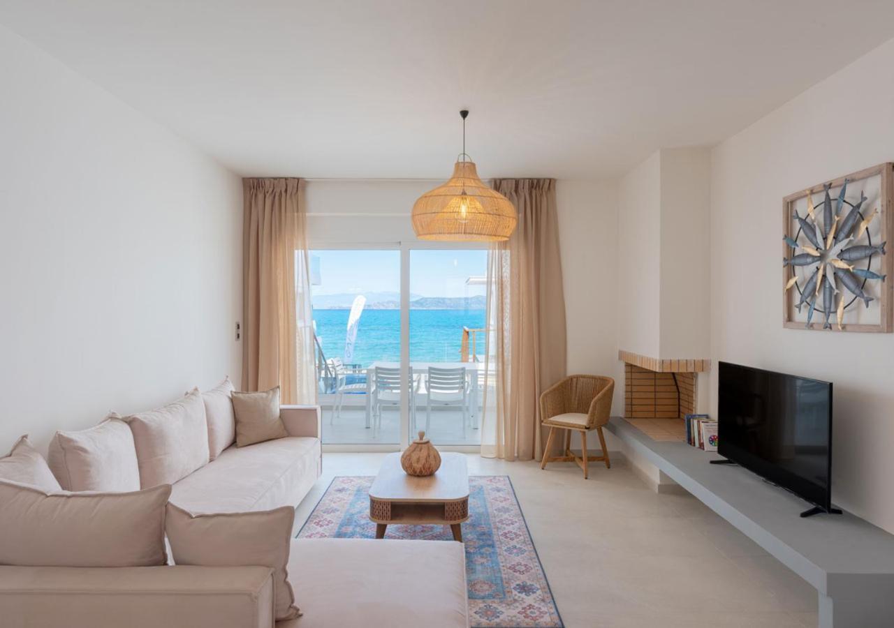 Costa Vasia Seaside Suites And Apartments 沃拉哈蒂 外观 照片
